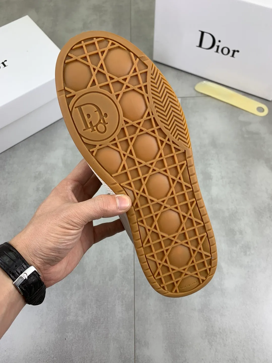 Men's Men's Shoes 💰P380 💰[New Style]🆘[Dior] 2025 Dior Original Lace-up Low-top Men's Shoes Classic casual shoes 🔥This model is the official flagship model with high quality and made by famous original designers. It is made of high-quality cowhide with original materials➕Comfortable and breathable mesh lining➕Pigskin insole. The perfect last shape and generous and fashionable design have attracted many consumers. Suitable for drivers to drive🚗. What you want is the highest quality in the market. Color: 4️⃣Color code number: 38--44 (45 customized)